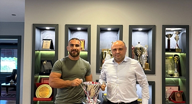 Başpehlivan Feyzullah Aktürk’ten Çardak Güreş Ağası Turgay Kılıç’a Ziyaret