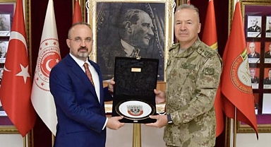 Bakan Yardımcısı Turan'dan 2. Kolorduya Ziyaret
