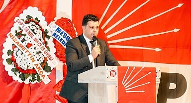 CHP Ayvacık İlçe Kongresinde, İlçe Başkanlığı’na Süleyman Semih Tekbıyık Seçildi