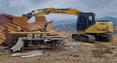 Çanakkale’de Kaçak Yapı Operasyonu: 16 Yapı Yıkıldı