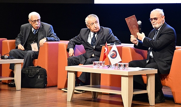 ÇOMÜ’de Uluslararası Garp Ocakları Sempozyumu Düzenlendi