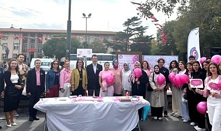 ÇOMÜ’den Pembe Farkındalık Etkinliği
