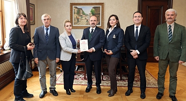 Bülent Turan: “Sahadaki Muhabirlerin Emeği Çok Kıymetli”