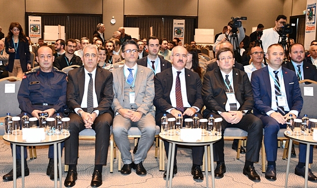 Çanakkale’de Ulaşım Çalıştayı Başladı: Öncelik İnsan, Raylı Sistem Gerçeği