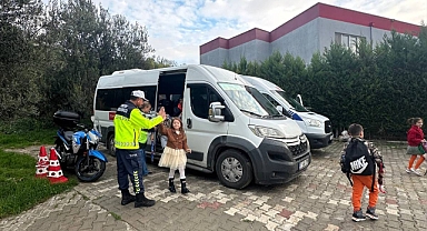 Çanakkale Jandarmadan Okul Servislerine Güvenlik Denetimi