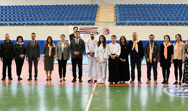 ÇOMÜ’de Kadına Şiddete Karşı Sıfır Tolerans Mesajı Verildi