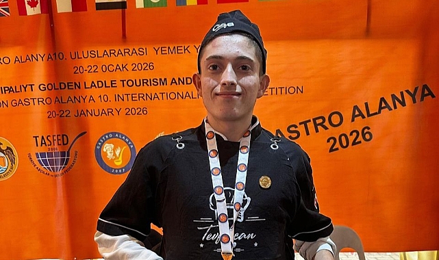 Ayvacık’ın Genç Şefleri Alanya’da Madalyalarla Döndü