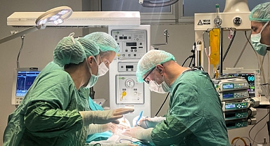 Çanakkale'de 458 Gram Doğan Prematüre Bebeğe Çanakkale’de Yatak Başında Kalp Ameliyatı