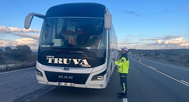 Trafik Jandarması Ocak Ayında Yoğun Mesai Yaptı: 108 Bin Araç Denetlendi