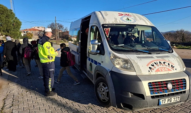 Çanakkale'de Okul Servislerine Sıkı Denetim: 450 Araç Kontrol Edildi