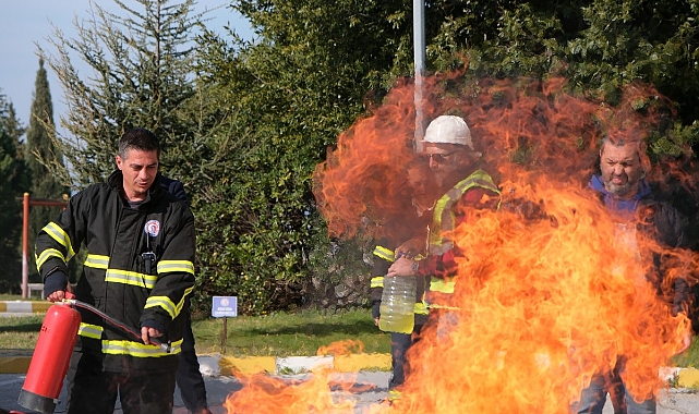 ÇOMÜ’de Deprem Haftası Kapsamında Yangın Tatbikatı Gerçekleştirildi