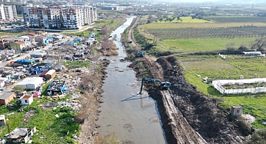 Sarıçay’da Taşkın Riskine Karşı Temizlik Çalışması