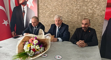 Zafer Partisi Çanakkale’de Görev Değişimi: İl Başkanlığı Ahmet Uslu’ya Emanet