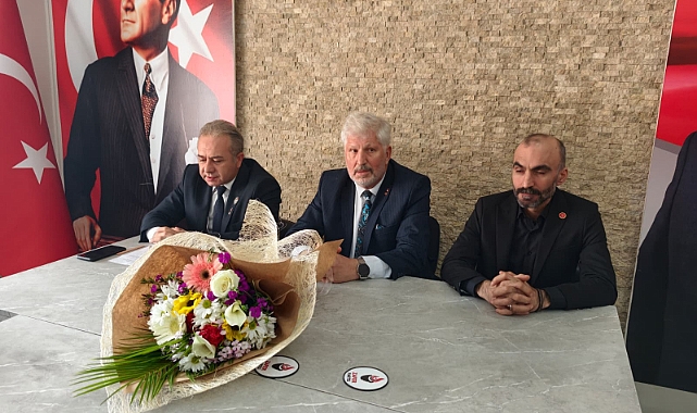 Zafer Partisi Çanakkale’de Görev Değişimi: İl Başkanlığı Ahmet Uslu’ya Emanet