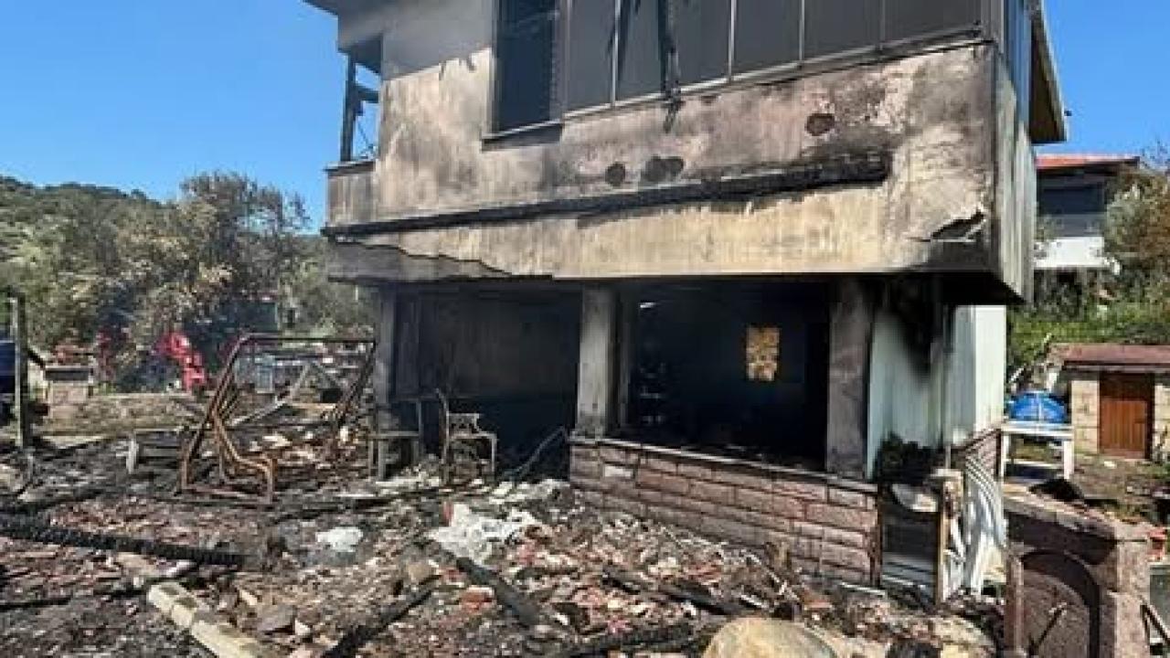 Ayvacık İlçesi Assos Kadırga Koyu’nda Villa Yangını Korkuttu