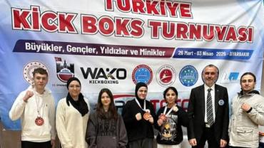 Çanakkaleli Kick Boksçulardan Diyarbakır’da Madalya Yağmuru