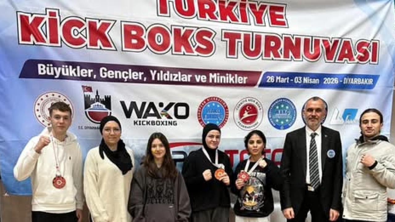 Çanakkaleli Kick Boksçulardan Diyarbakır’da Madalya Yağmuru