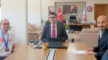 ÇOMÜ’lü Öğrenci Para Tırmanışta Türkiye Üçüncüsü Oldu