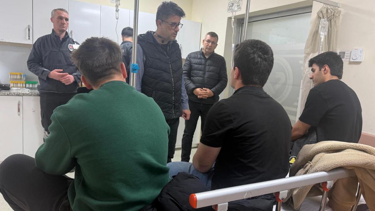 Rektör Erenoğlu’ndan Zehirlenme Açıklaması: “Tüm İmkanlarımızı Seferber Ettik”