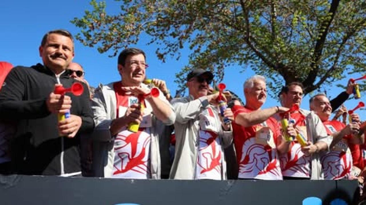 Troya Maratonuna Rekor Katılım: 27 Ülkeden Binlerce Sporcu Tarihin İzinde Koştu